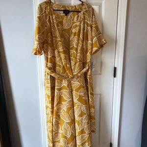 Leaf-Print Tie-Waist Cropped Jumpsuit in Mustard